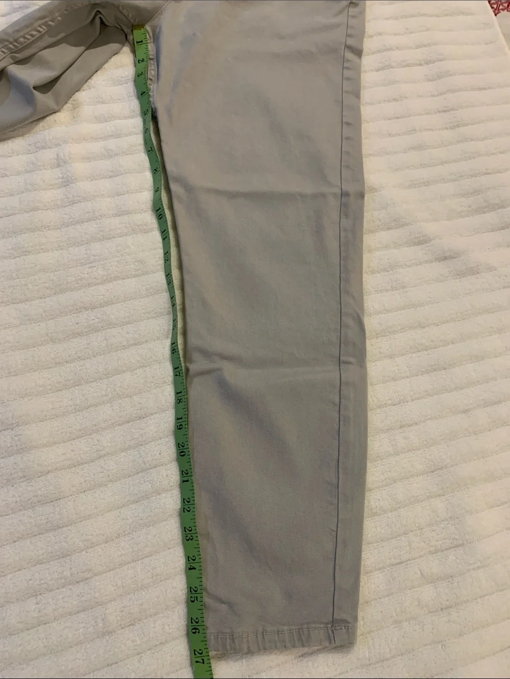 Jones New York Signature Womens Lexington Light Gray Slim Straight Jeans​